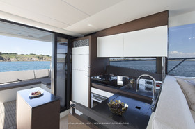 PRESTIGE  YACHT - PRESTIGE 520
